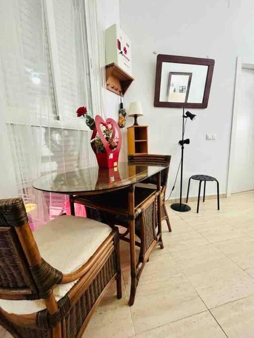 Apartamento Privado En Alameda De Hercules Sevilla Exterior foto